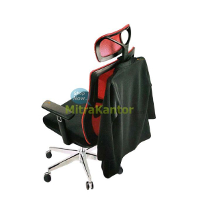 Kursi kantor manager Ichiko Luxva I S dengan sandaran mesh merah dan gantungan jas