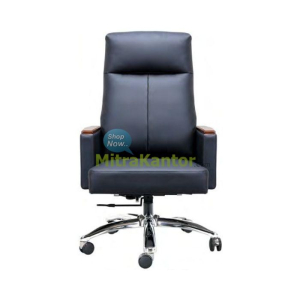 Kursi kantor direktur Donati Latvia dengan reclining 140 derajat dan armrest kayu elegan